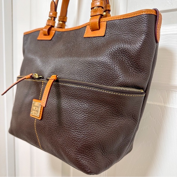 Dooney & Bourke Pebbled Grain Leather Shopper Tote Brown Tan Trim Vintage - Picture 4 of 12